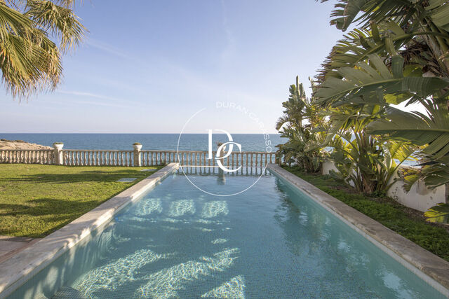 Casa en venta con vistas mar en Casernes cerca de Sitges