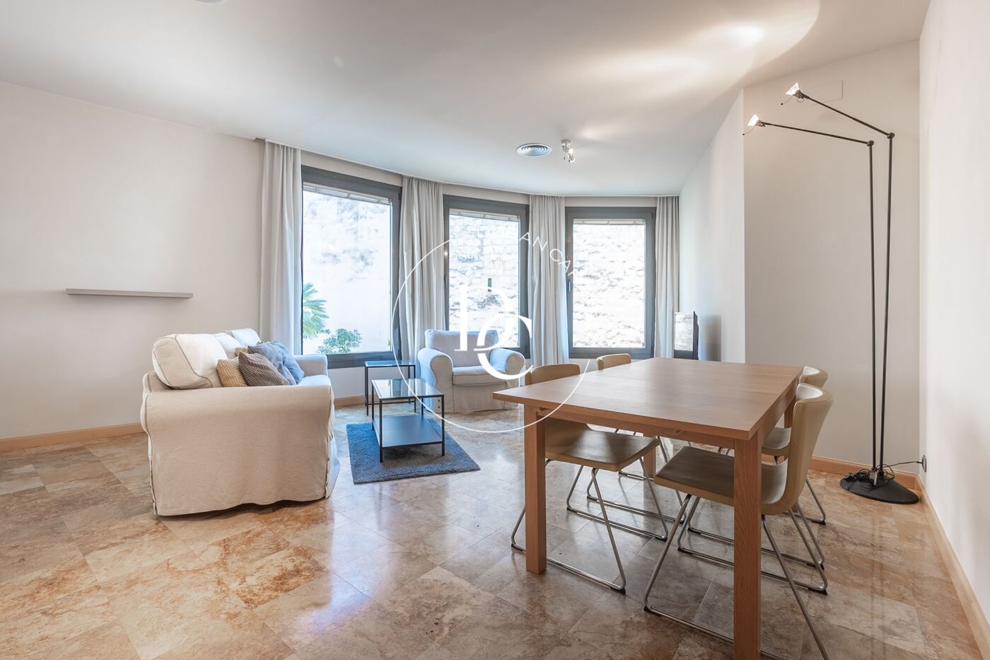 Furnished holiday rental flat with sea views in Sitges