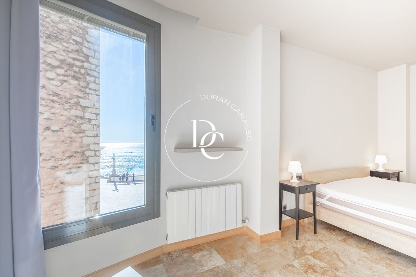 Furnished holiday rental flat with sea views in Sitges