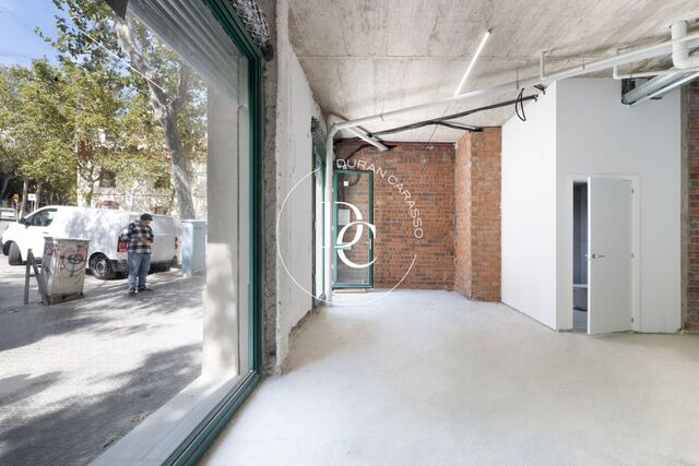 Local de obra nueva en alquiler muy cerca de Sagrada Familia
