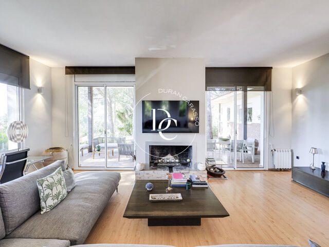 Exclusiva casa unifamiliar a cuatro vientos en venta en la zona de Levante, Tarragona