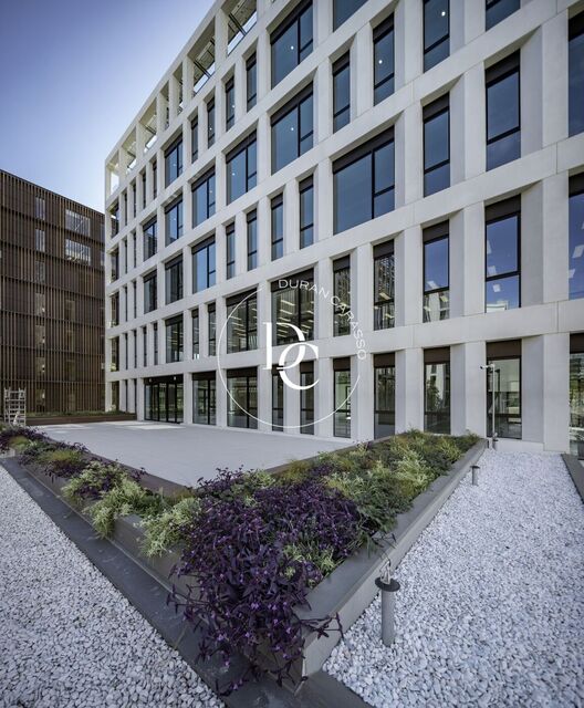 Edificio corporativo en alquiler en el distrito 22@