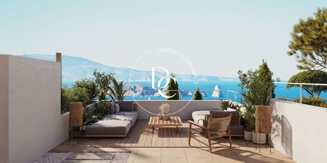 Obra nueva con piscina en venta en Begur