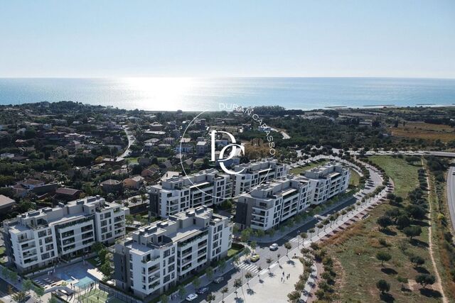 Obra nueva con piscina en venta en L'Aragai, Vilanova i la Geltrú