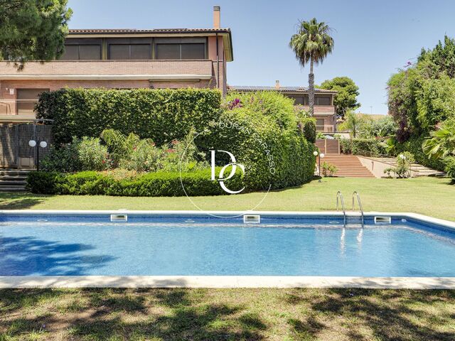 Fantástica casa adosada en venta en el Vinyet, Sitges