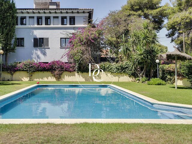 Duplex de 285 m2 amb vistes i terrassa en venda a Vinyet, Sitges