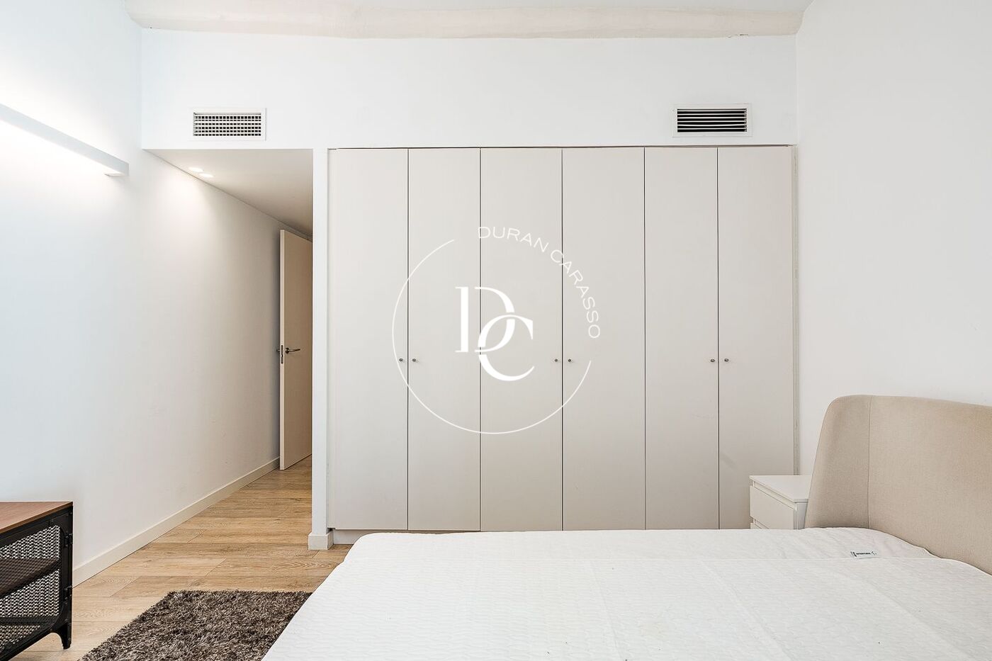 111 sqm Penthouse with views for sale in El Gòtic, Barcelona