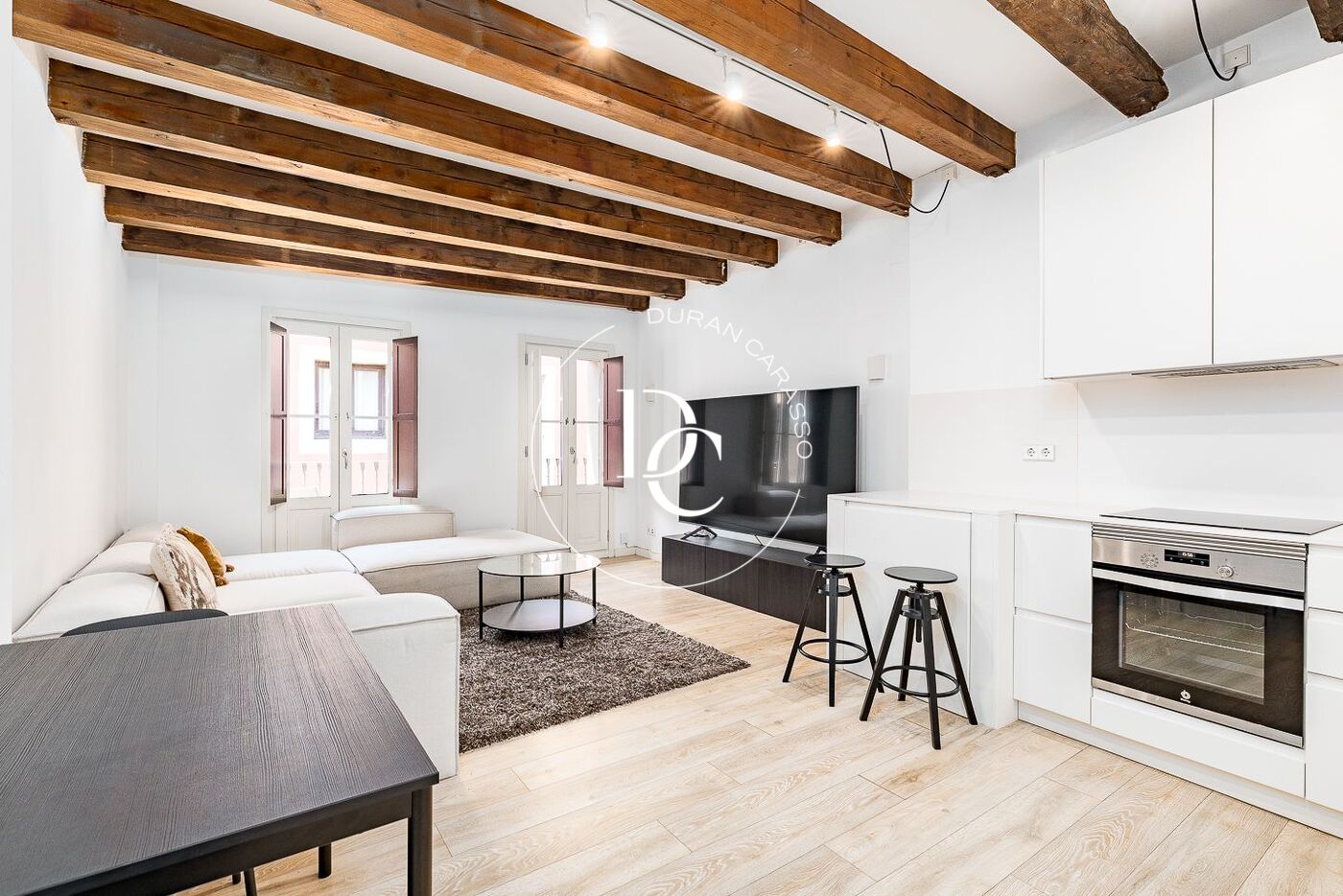 111 sqm Penthouse with views for sale in El Gòtic, Barcelona