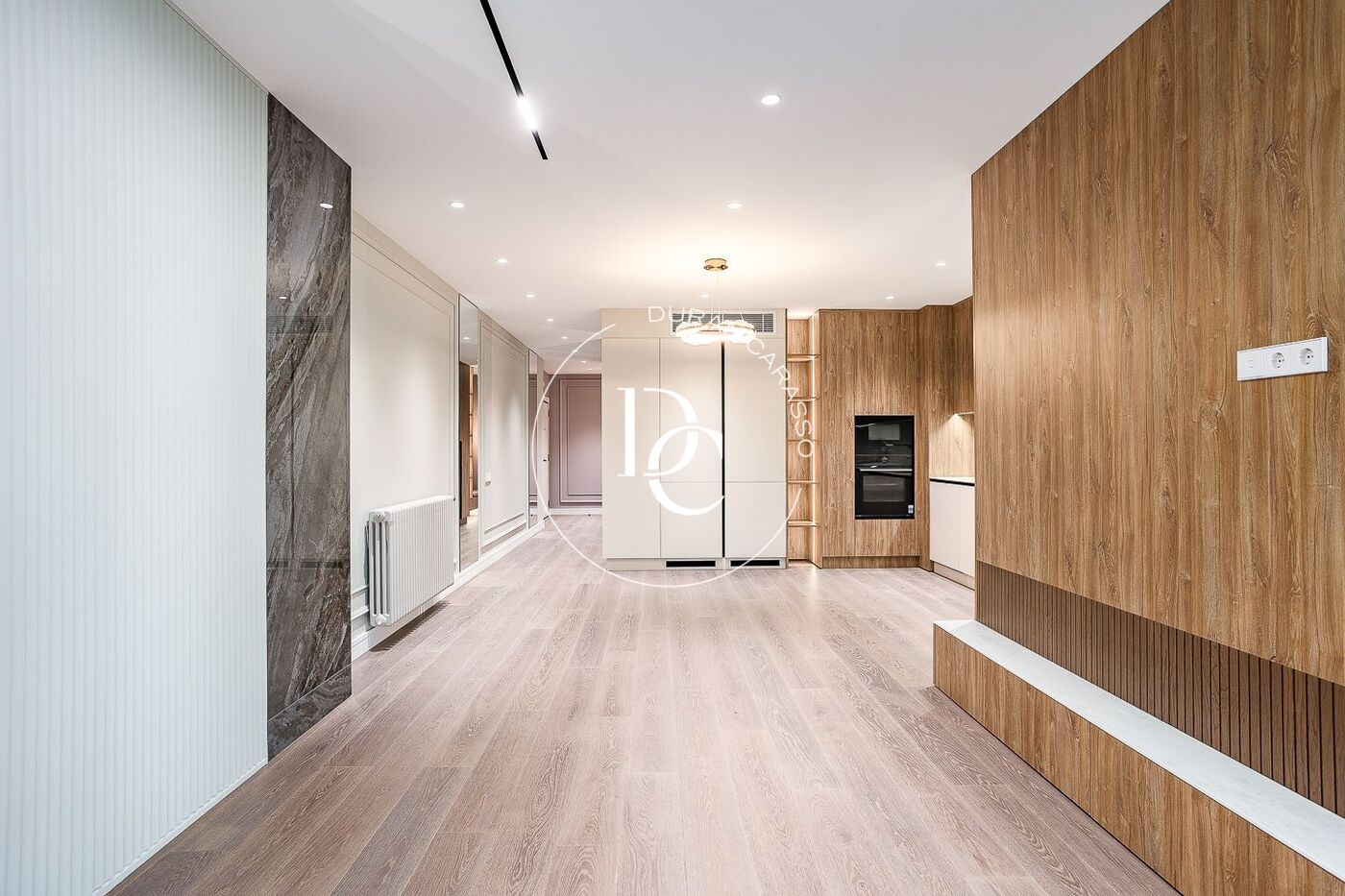 147 sqm luxury flat with views and terrace for sale in La Dreta de l'Eixample, Barcelona