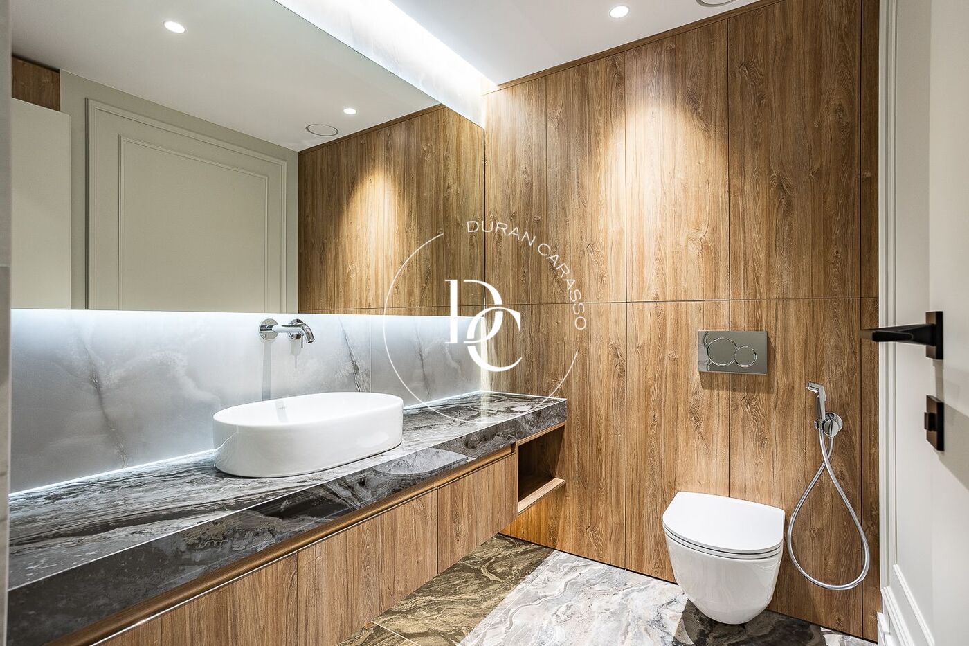 147 sqm luxury flat with views and terrace for sale in La Dreta de l'Eixample, Barcelona