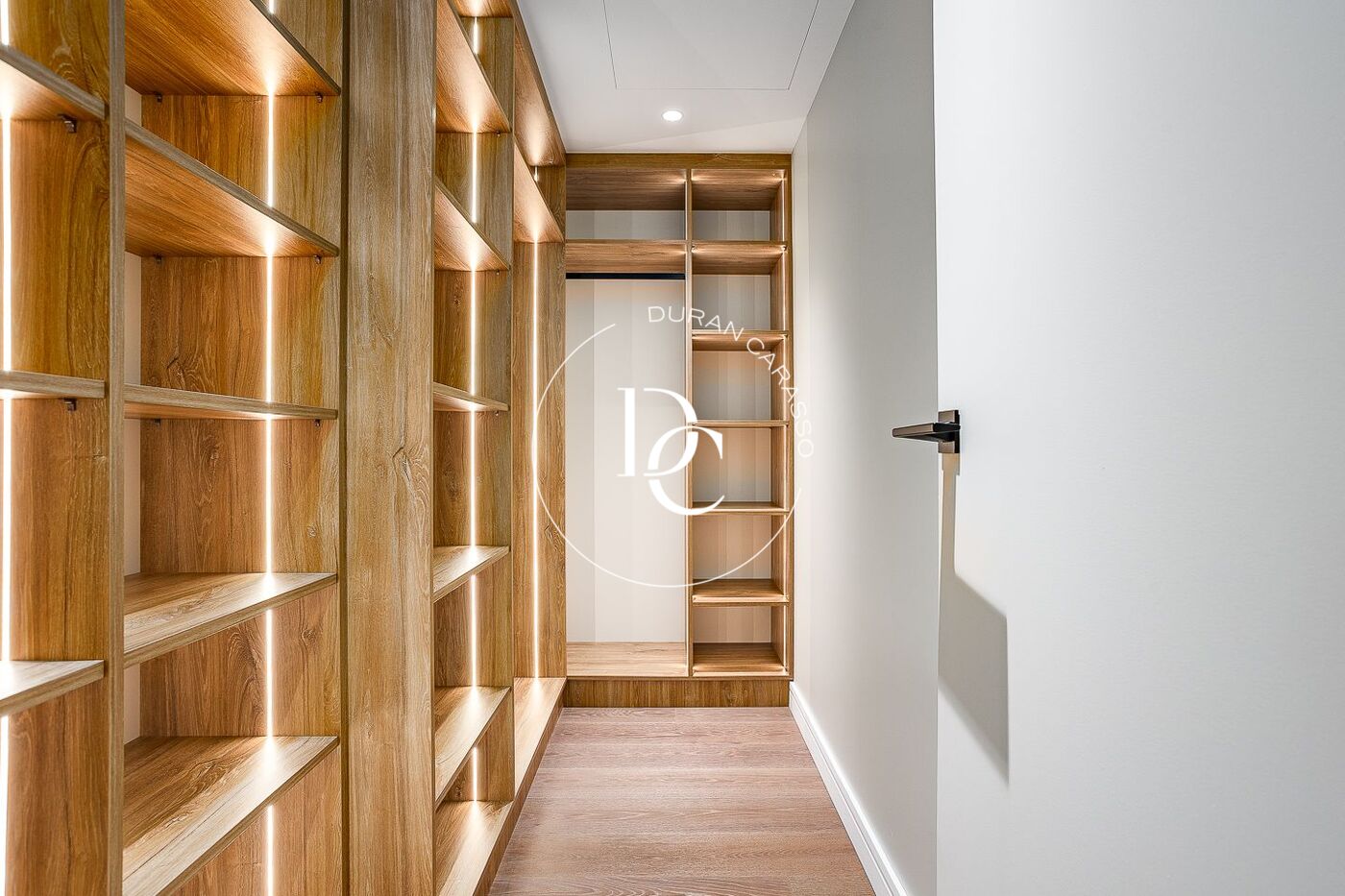 147 sqm luxury flat with views and terrace for sale in La Dreta de l'Eixample, Barcelona