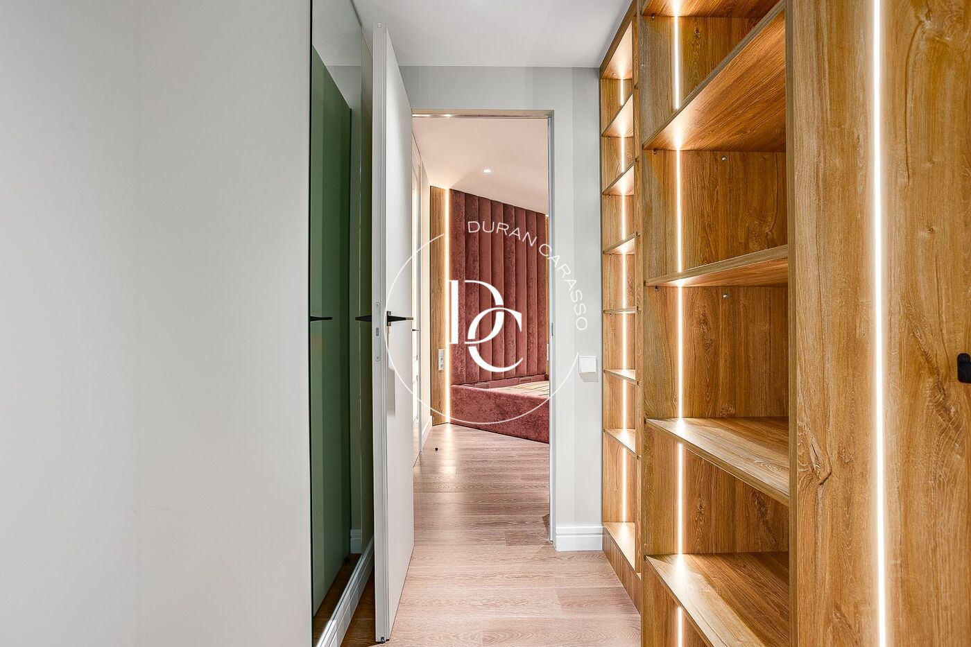 147 sqm luxury flat with views and terrace for sale in La Dreta de l'Eixample, Barcelona