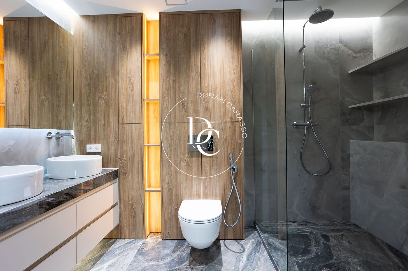 147 sqm luxury flat with views and terrace for sale in La Dreta de l'Eixample, Barcelona