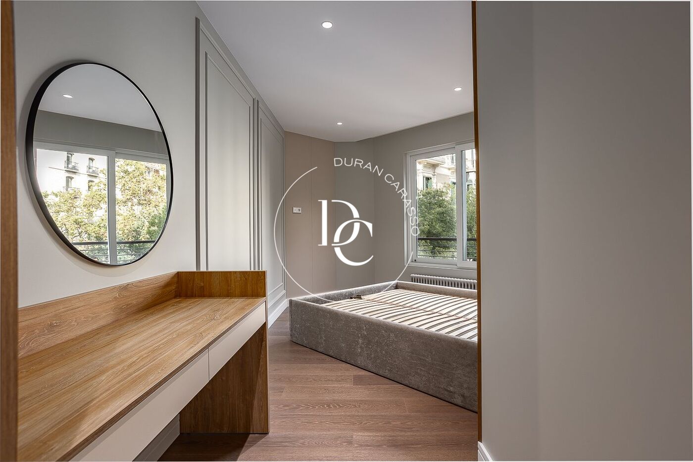 147 sqm luxury flat with views and terrace for sale in La Dreta de l'Eixample, Barcelona