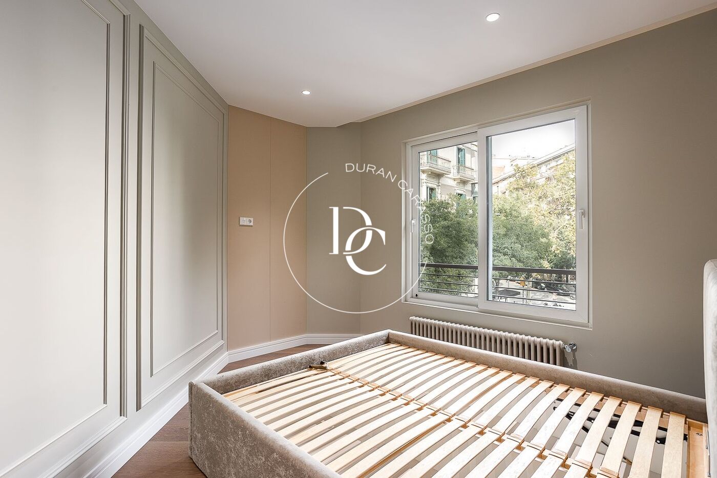 147 sqm luxury flat with views and terrace for sale in La Dreta de l'Eixample, Barcelona