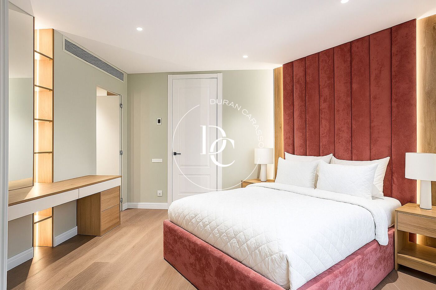 147 sqm luxury flat with views and terrace for sale in La Dreta de l'Eixample, Barcelona