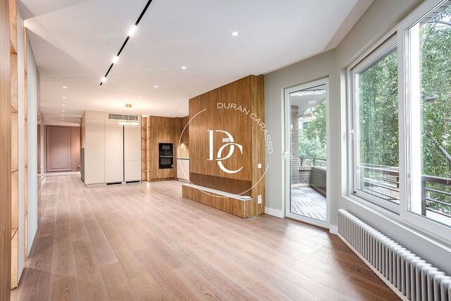 Fantástico piso en venta en calle Bruc, Barcelona 