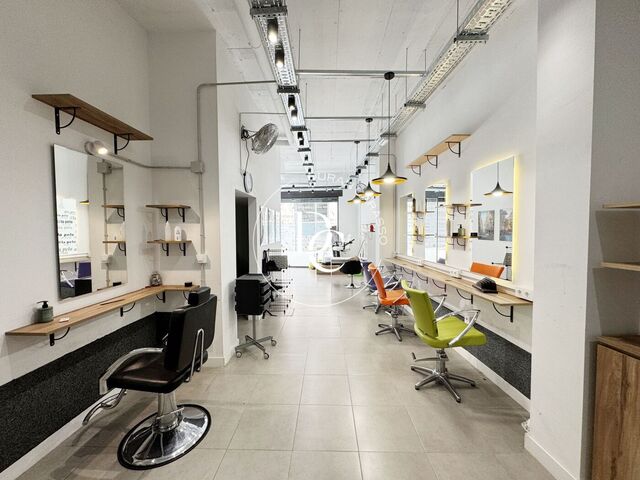 Local en venta en El Born, Barcelona