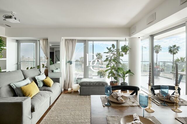 Exclusivo piso con vistas al mar en Illa de la Llum, Barcelona