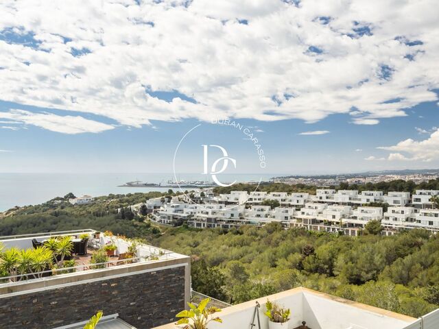 Bonito dúplex en venta en Casas del Mar