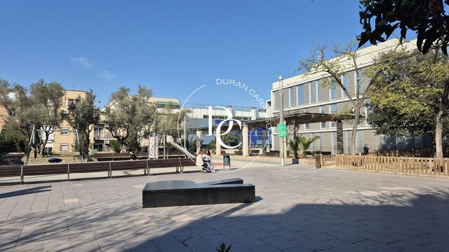 1051 sqm building for sale in Santa Coloma de Gramanet