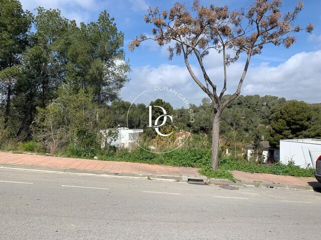 Parcela en venta con proyecto y licencia en Mas Alba – Sitges