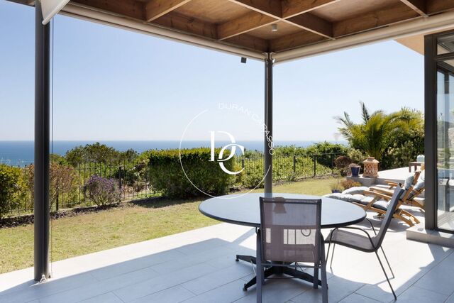 Propiedad única en venta en Sitges con vistas panorámicas. 