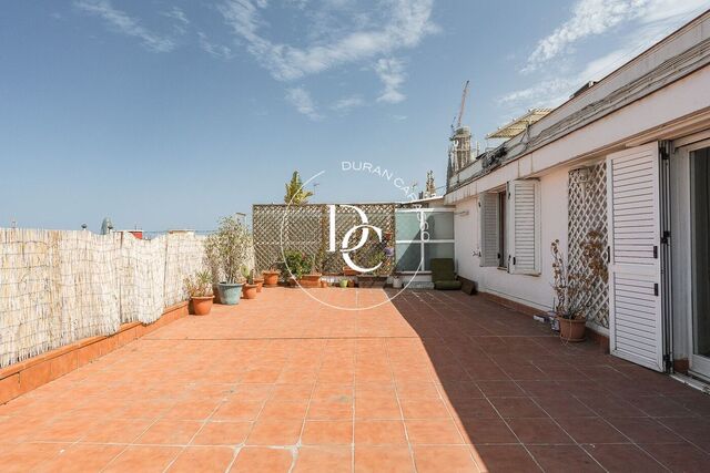 Piso con terraza en venta en Sagrada Familia, Barcelona