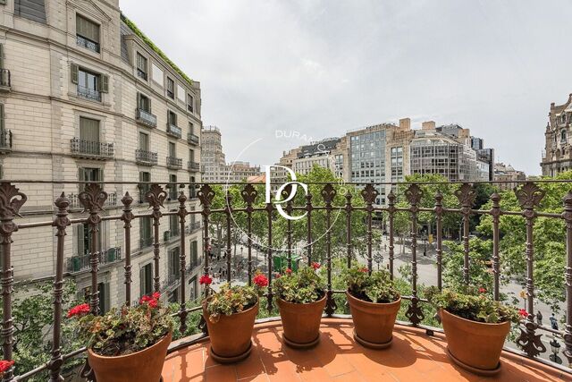 Propriété d’exception en angle sur le Passeig de Gràcia 