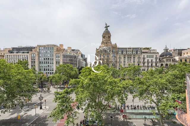 Exclusiva propiedad señorial en chaflán de Paseo de Gracia