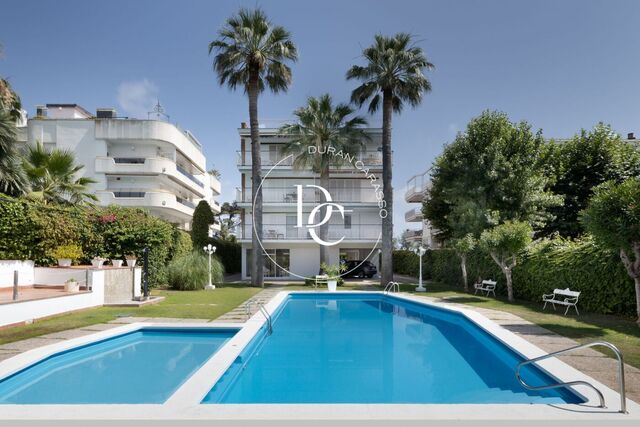 Pis de 112 m2 amb terrassa en venda a Sitges