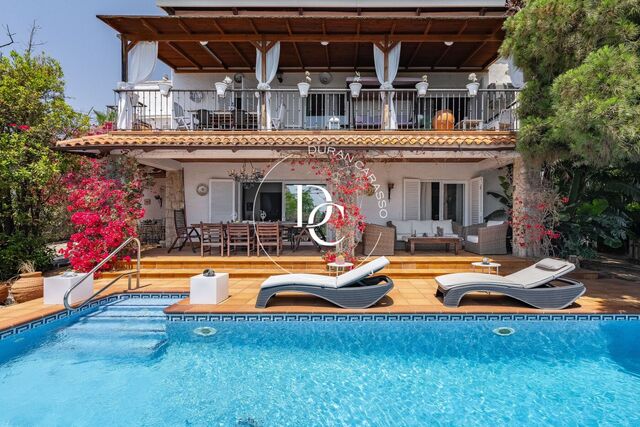 Encantador chalet con vistas en Vallpineda, Sitges