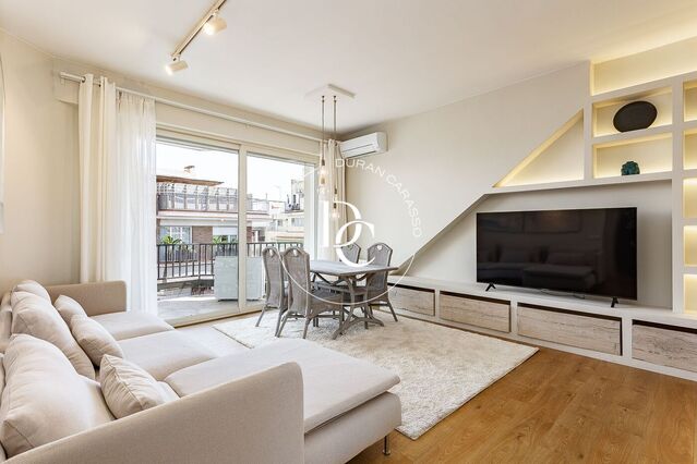 Appartement charmant rénové à vendre, rue Muntaner