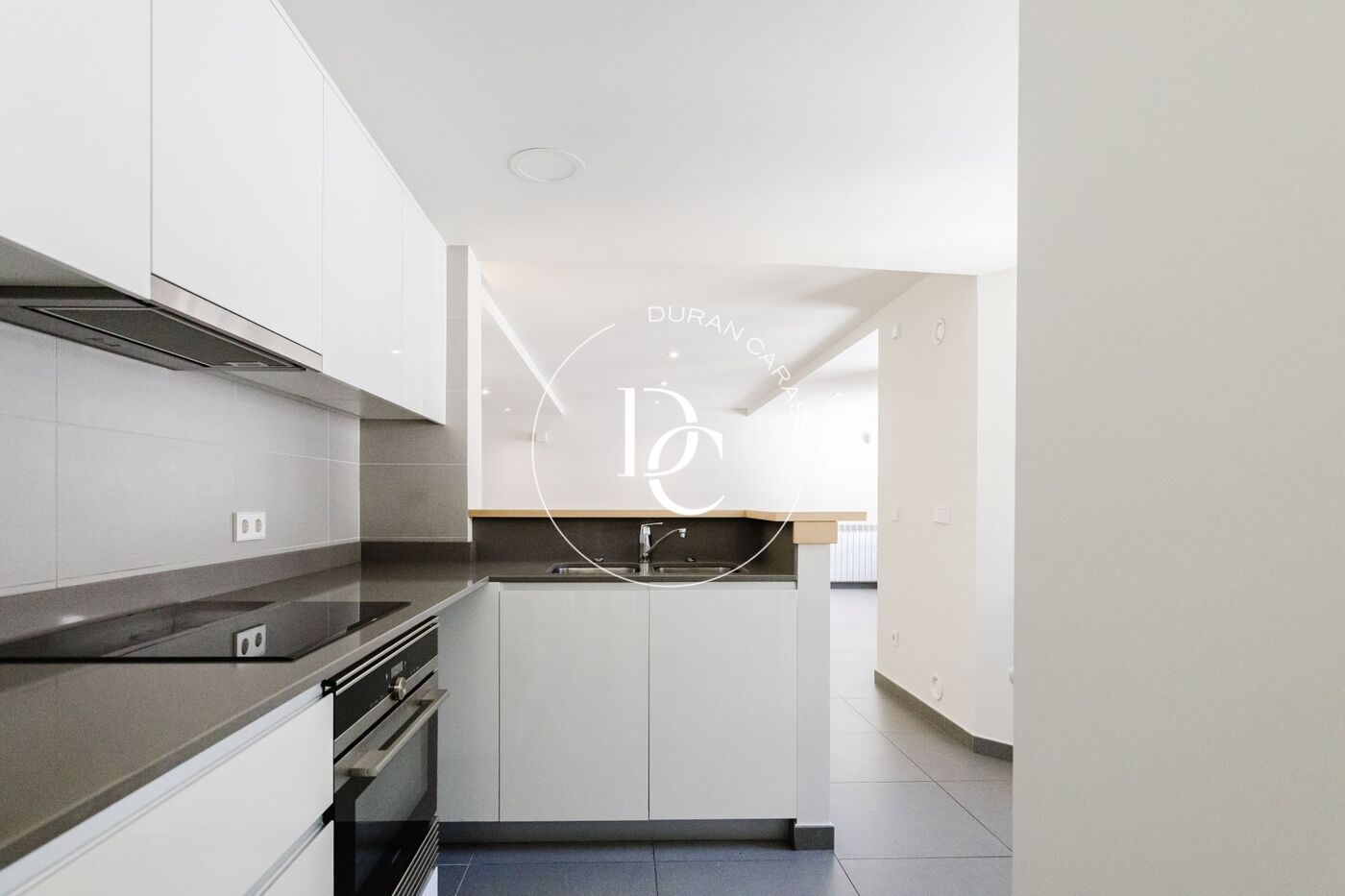 Piso de alquiler en Andorra la Vella, 2 habitaciones, 109 metros