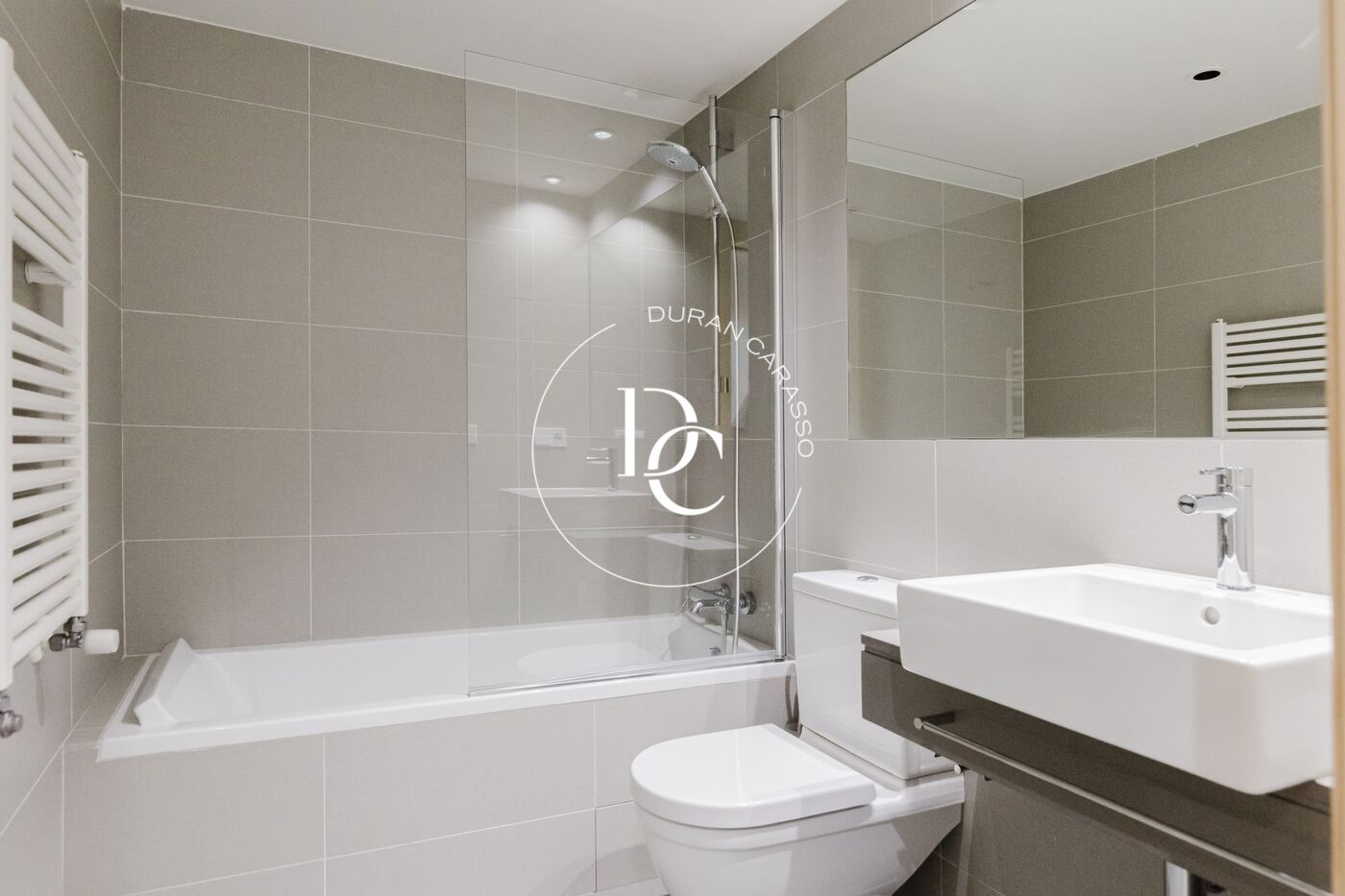Piso de alquiler en Andorra la Vella, 2 habitaciones, 109 metros