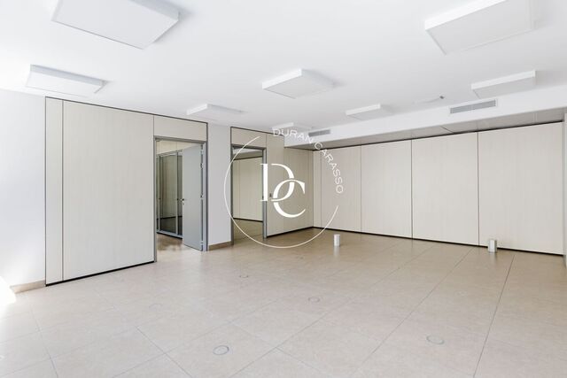 Despatx de 80m2 a Prat de la Creu