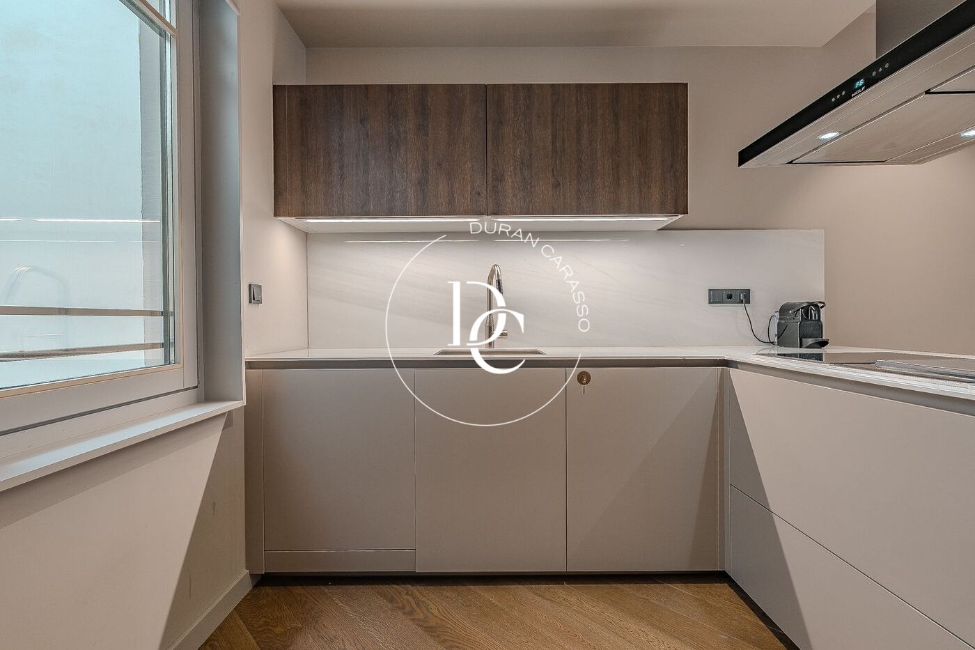 Spectacular renovated apartment in historic El Born