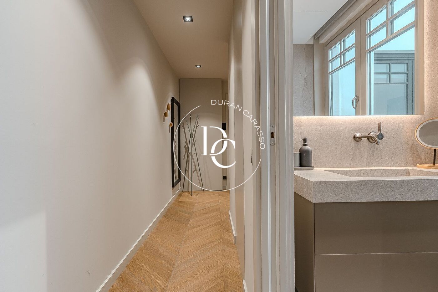 Spectacular renovated apartment in historic El Born