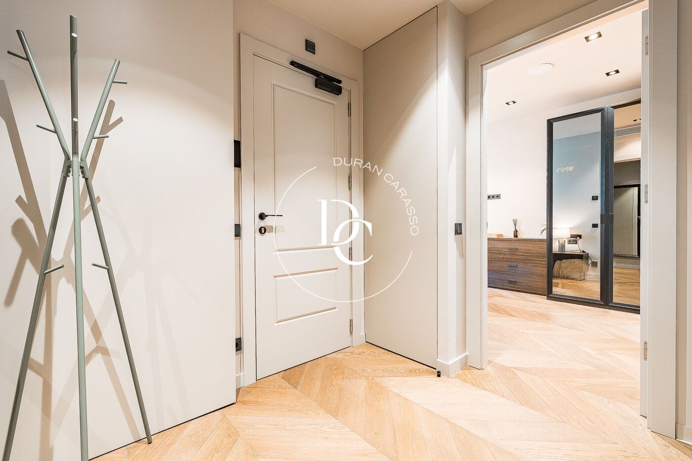Spectacular renovated apartment in historic El Born