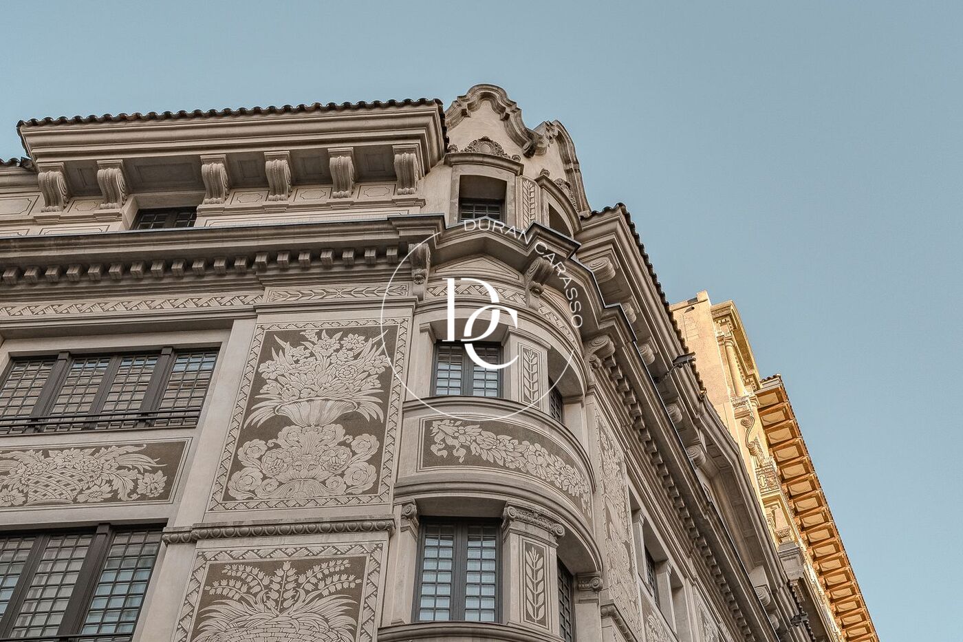 Spectacular renovated apartment in historic El Born
