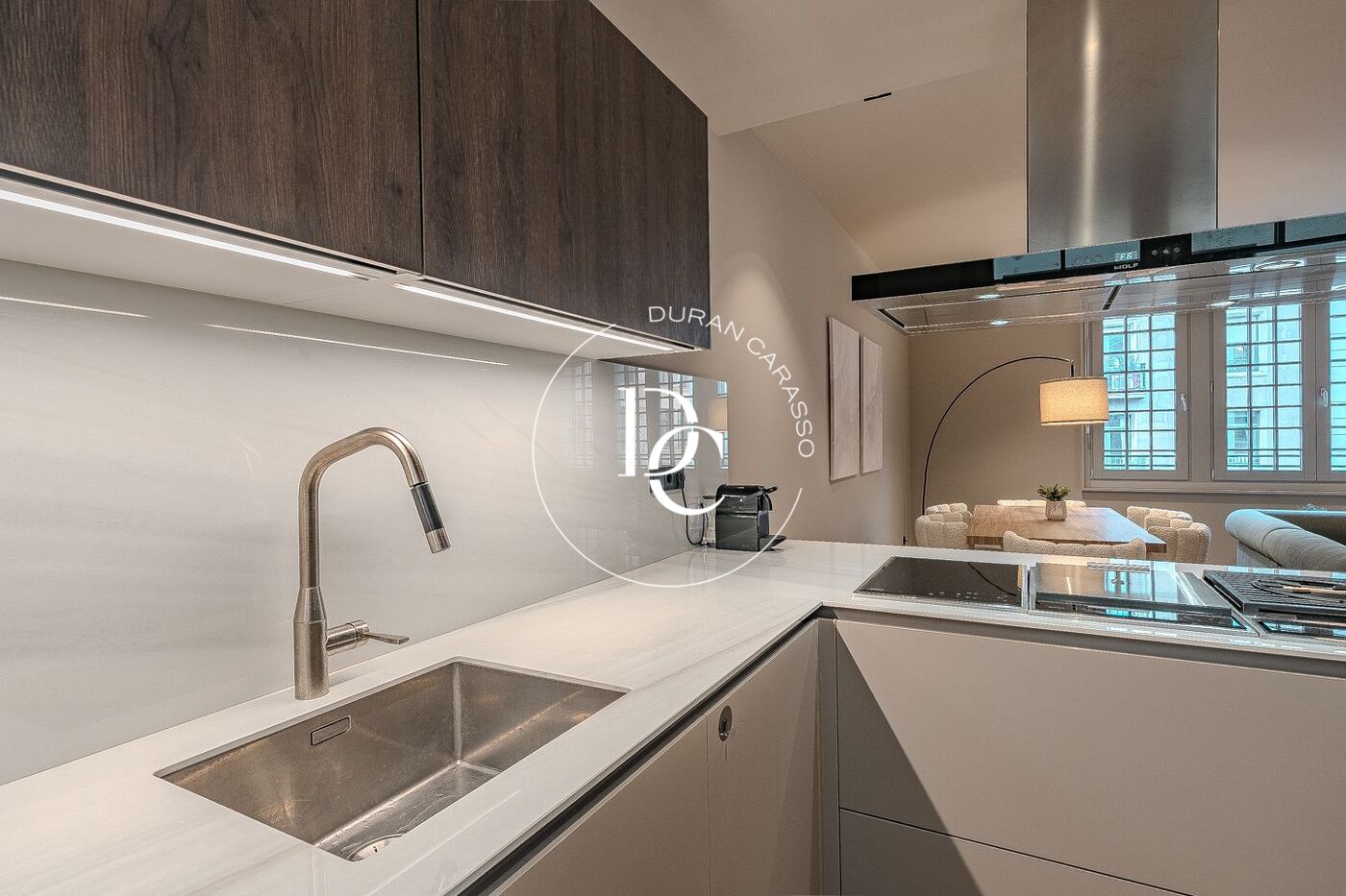 Spectacular renovated apartment in historic El Born