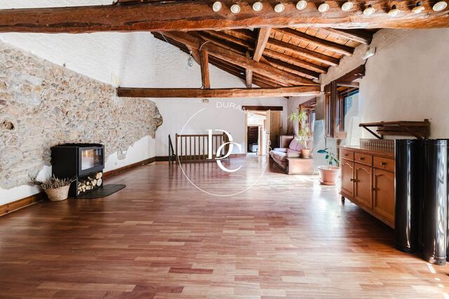 Masia reformada en venda a Prats i Sansor, Cerdanya