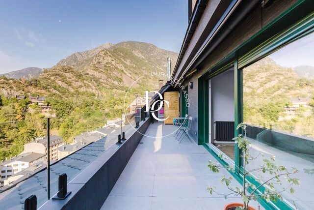 250 sqm luxury penthouse with views and terrace for sale in Les Escaldes