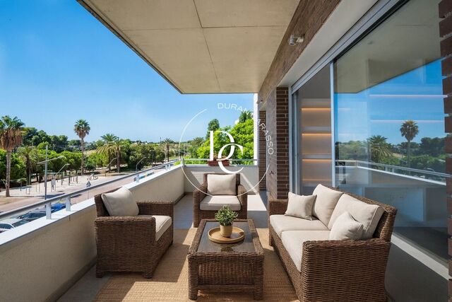 Pis cantoner en venda a La Plana, Sitges