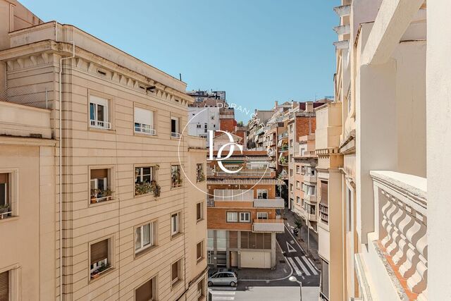 Fantàstic Àtic reformat en finca en rehabilitació