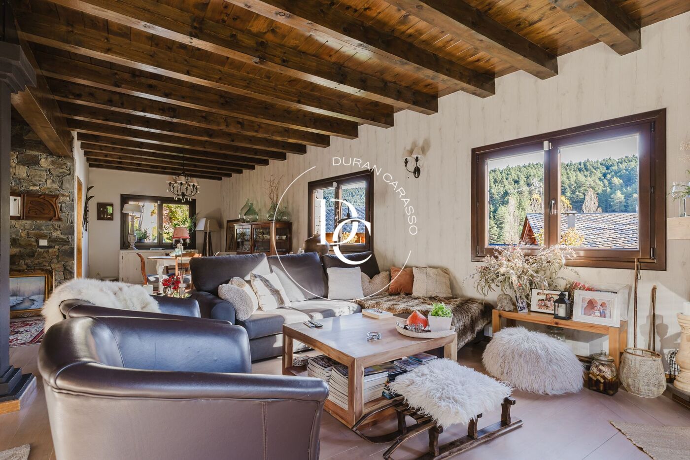 Bonita casa unifamiliar con jardín en La Molina