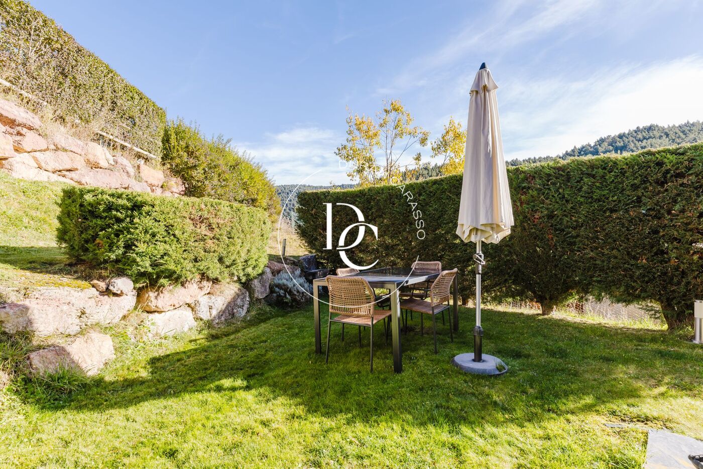 Bonita casa unifamiliar con jardín en La Molina