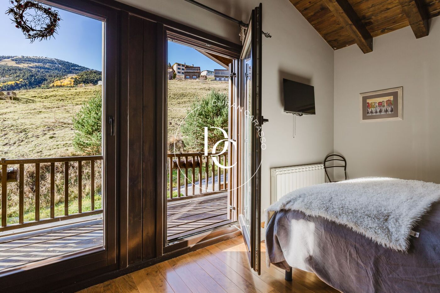 Bonita casa unifamiliar con jardín en La Molina