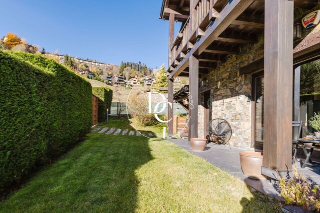 Bonita casa unifamiliar con jardín en La Molina