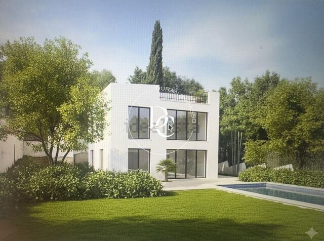 Casa totalmente reformada en venta en Vallpineda